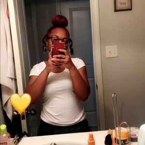 Meet your Posher, Tia